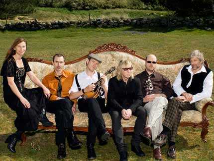 Swedish group West of Eden play Irish/Celtic music